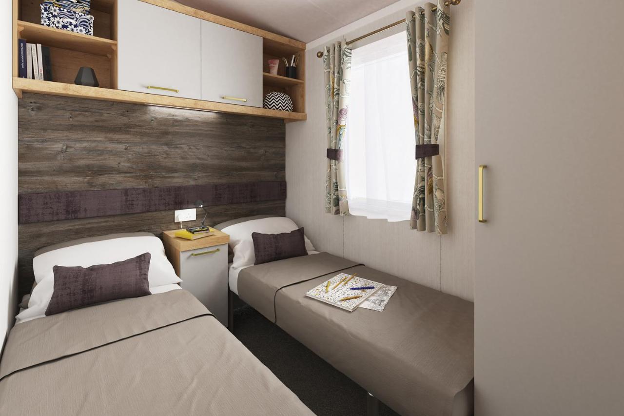 Lydstep Beach Bayview 3-Bedroom Holiday Home Tenby Esterno foto
